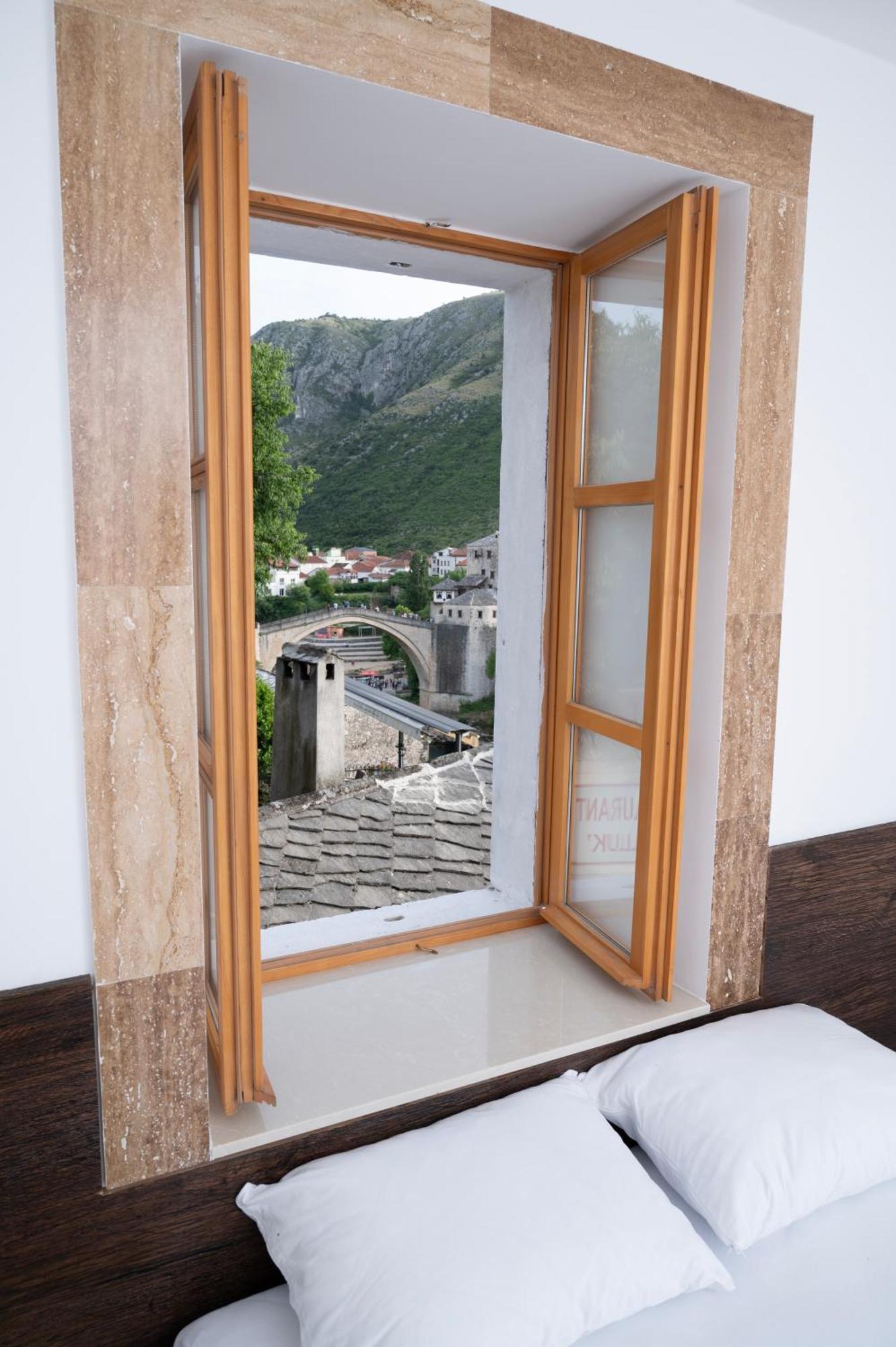 Sunrise Apartments - With Old Bridge View Mostar Esterno foto