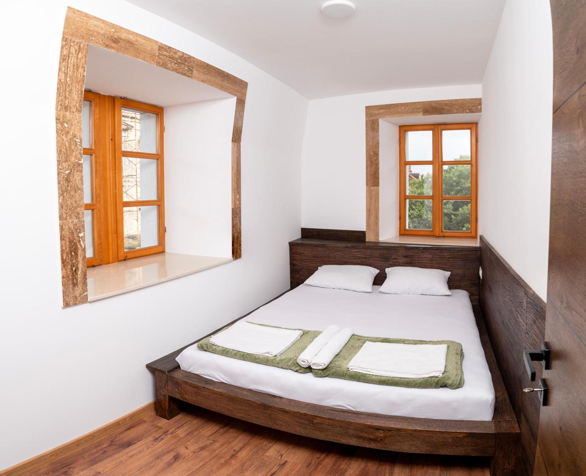 Sunrise Apartments - With Old Bridge View Mostar Esterno foto